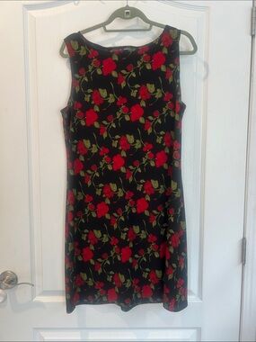 Beautiful vintage Giorgio Fiorelli Black Dress Red Floral Print large